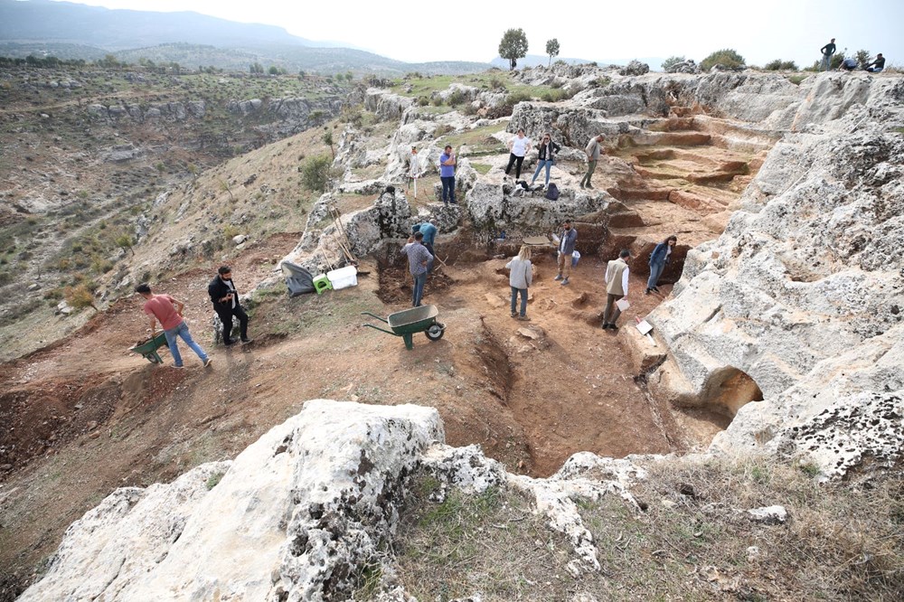 Diyarbakır'da arkeolojik kazıda 54 çocuğa ait mezarlık bulundu - 1