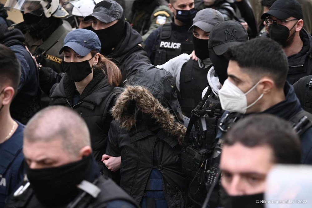 Yunanistan'ın konuştuğu cani anne 3 kızını öldürmekle suçlandı - 8
