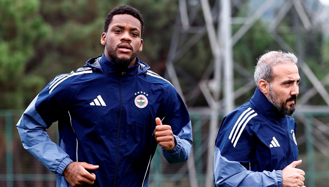 Fenerbahçeli taraftarların merak konusuydu: Jhon Duran geri döndü!