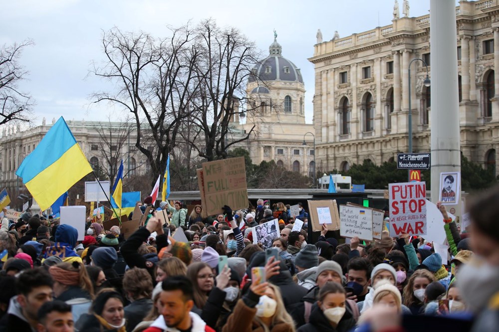 Dünyanın birçok yerinde Rusya protestoları var - 20