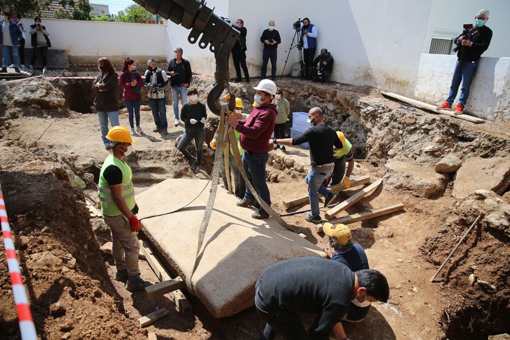 2400 yıllık lahitin kapağını Bakan Ersoy açtı - 8