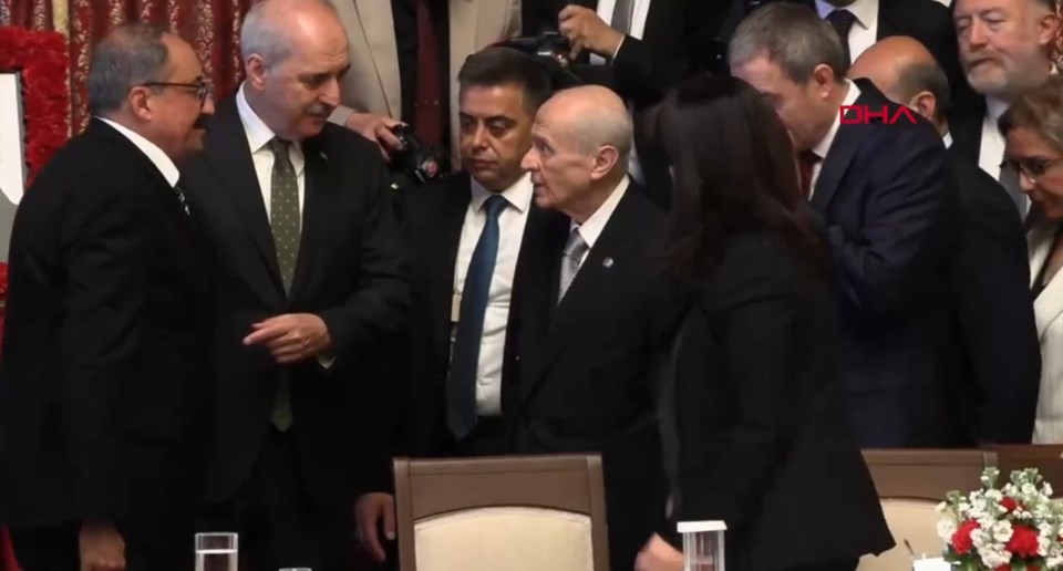 Devlet Bahçeli 99 gün sonra Meclis'te: Sırrı Süreyya Önder için yapılan törene katılıyor - 1