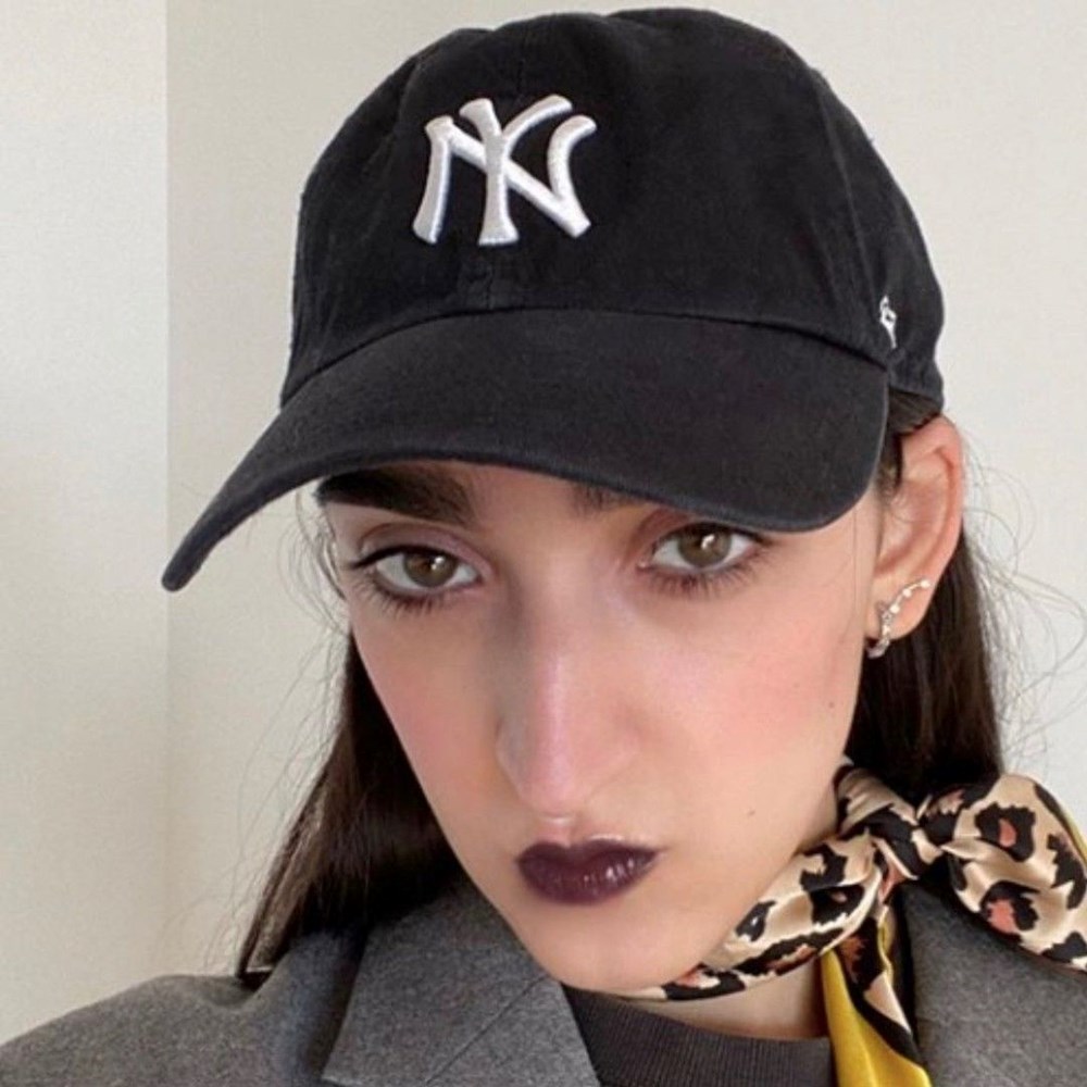 Gucci'nin ünlü modeli Armine Harutyunyan Ermeni terör örgütüne katıldığını duyurdu - 5