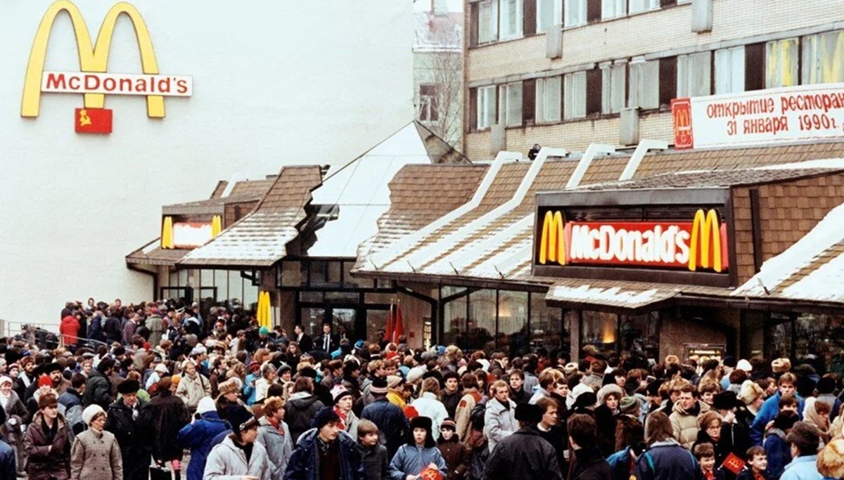 McDonald's şubeleri Rusya'da faaliyet göstermeye devam ediyor