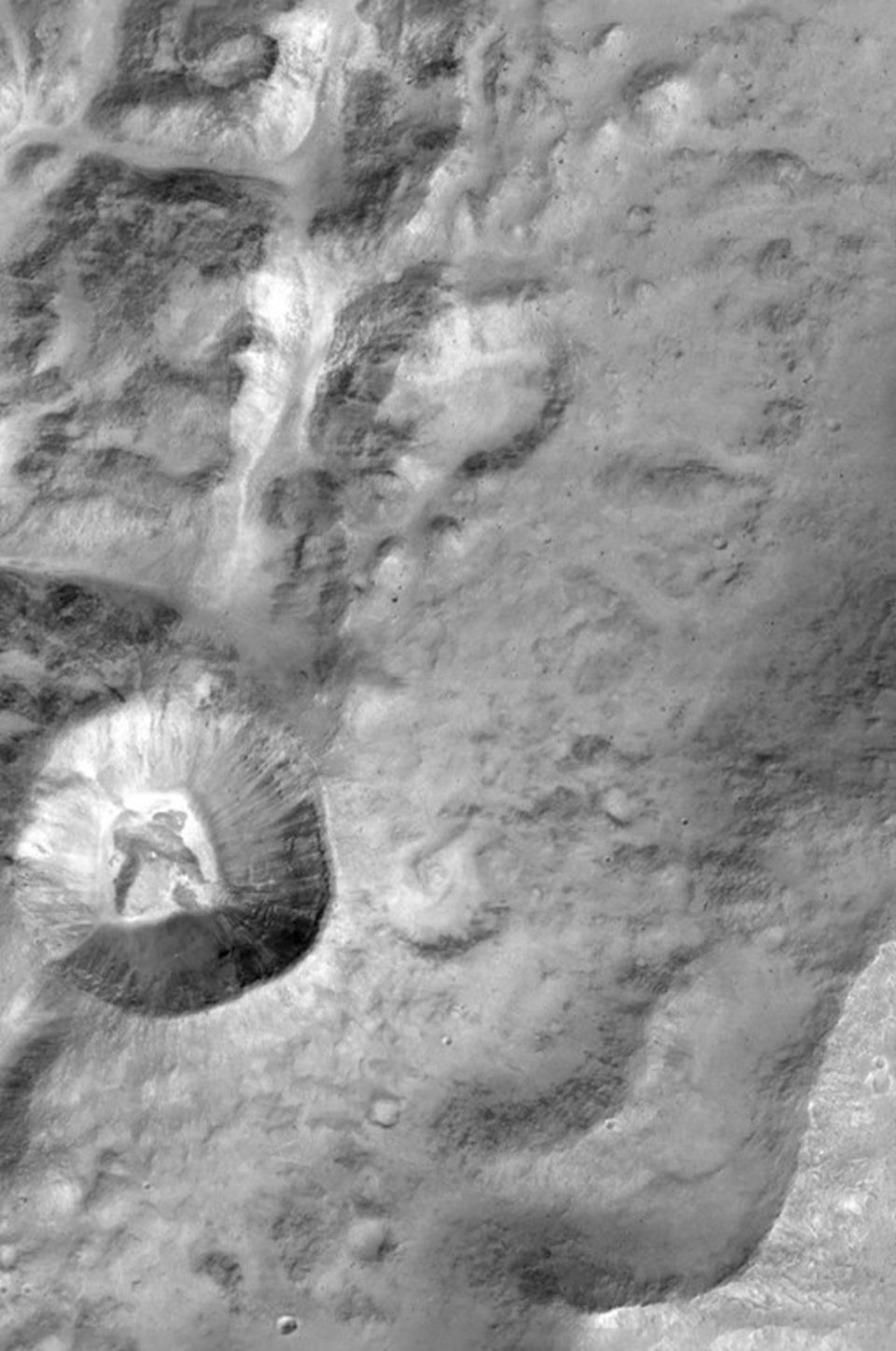 Mars uydusu ilk görüntülerini gönderdi - 1