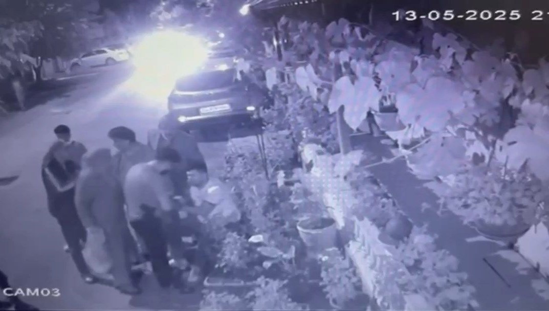Firari hükümlüyü tıraş olurken fark etti