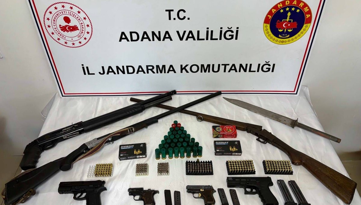 Adana'da ruhsatsız silahlar ele geçirildi