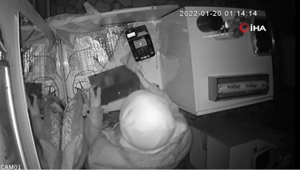 Kasadaki parayı beğenmeyince kebap çaldı