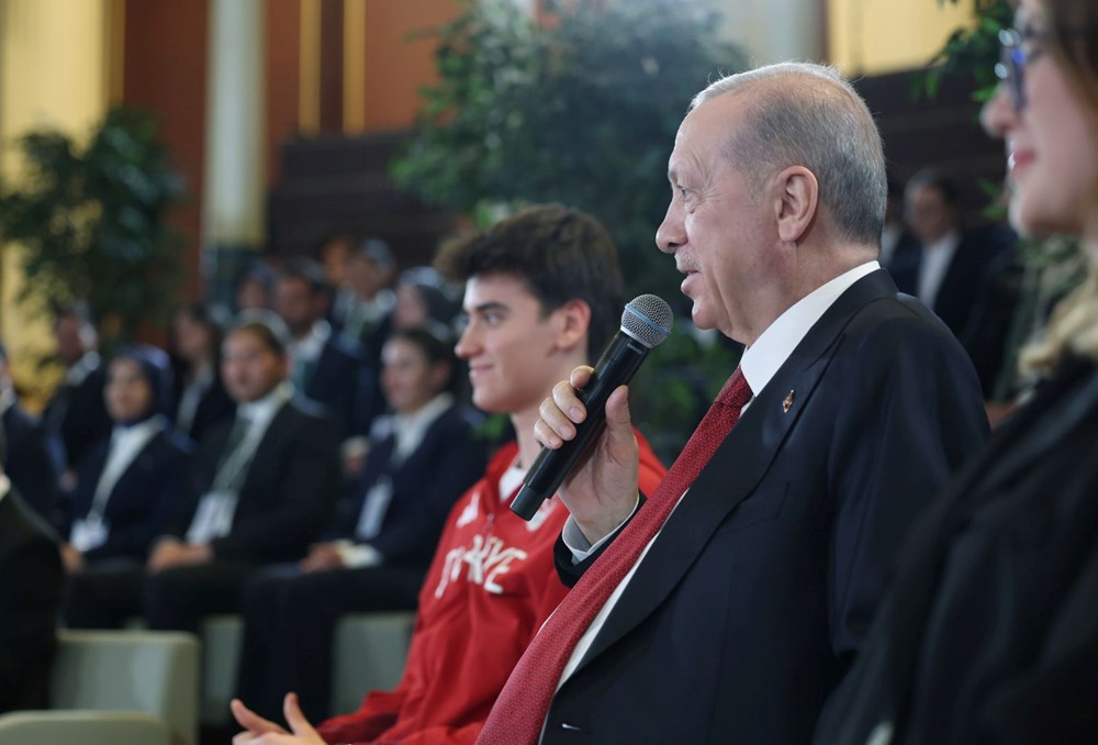 Cumhurbaşkanı Erdoğan, Beştepe'de gençlerle buluştu 74 ywDCrZs2kUaFOqmfzwaMqA