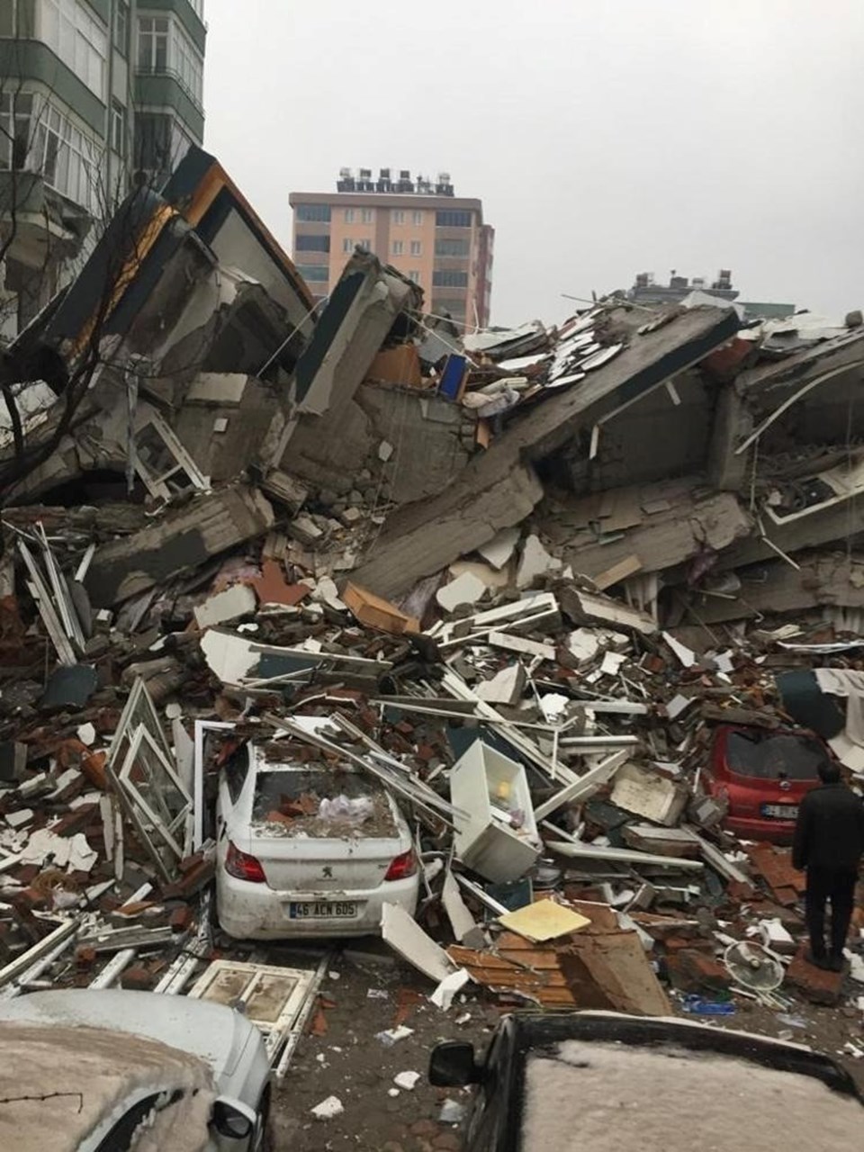 Kahramanmaraş’taki Fazilet Apartmanı için depremden önce verilen rapor ortaya çıktı: 19 can göz göre göre gitti - 1