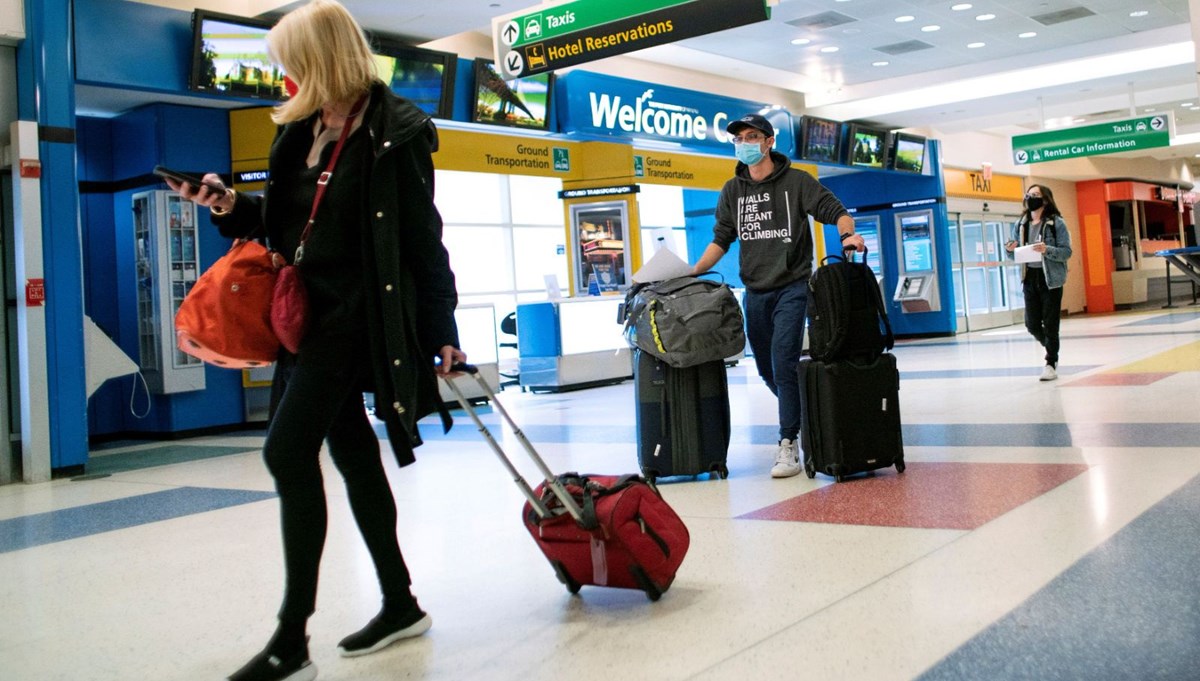 SON DAKİKA: Hava yoluyla ABD'ye gelenlere 'negatif test' şartı