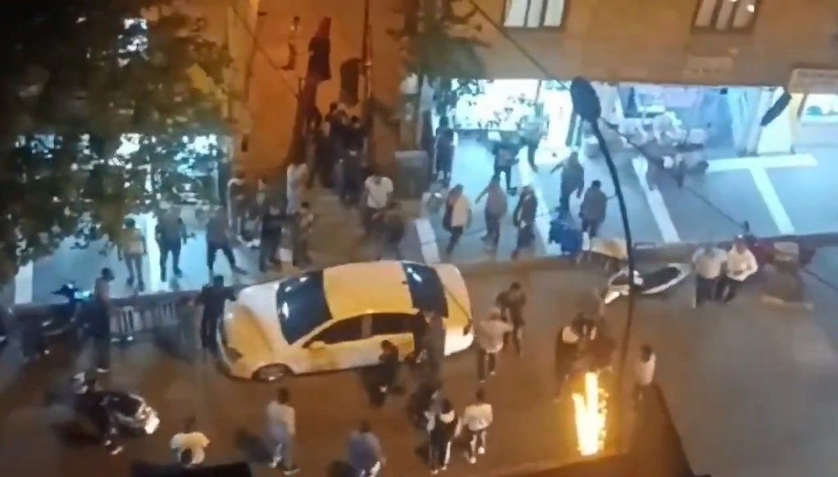 Şanlıurfa'da ilginç olay: Kavgayı ayırmak için ezan okudu Şanlıurfa'da ilginç olay: Kavgayı ayırmak için ezan okudu