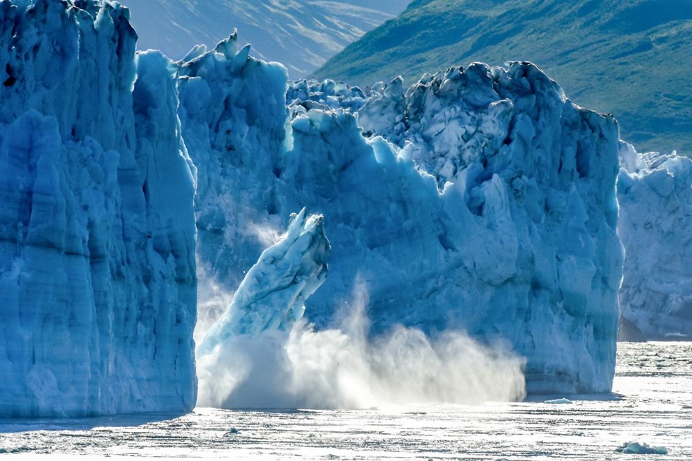 Tarihin en düşük seviyesinde: Arktik deniz buzunun kalbi bu yaz tamamen eriyebilir - 1