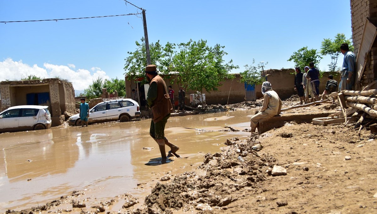 Afganistan'da sel felaketi: En az 50 can kaybı Afganistan'da sel felaketi: En az 50 can kaybı