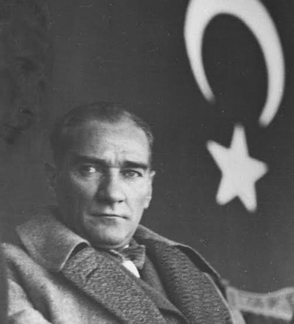 Ünlü isimlerden 29 Ekim Cumhuriyet Bayramı mesajları (Türkiye Cumhuriyeti 97 yaşında) - 13