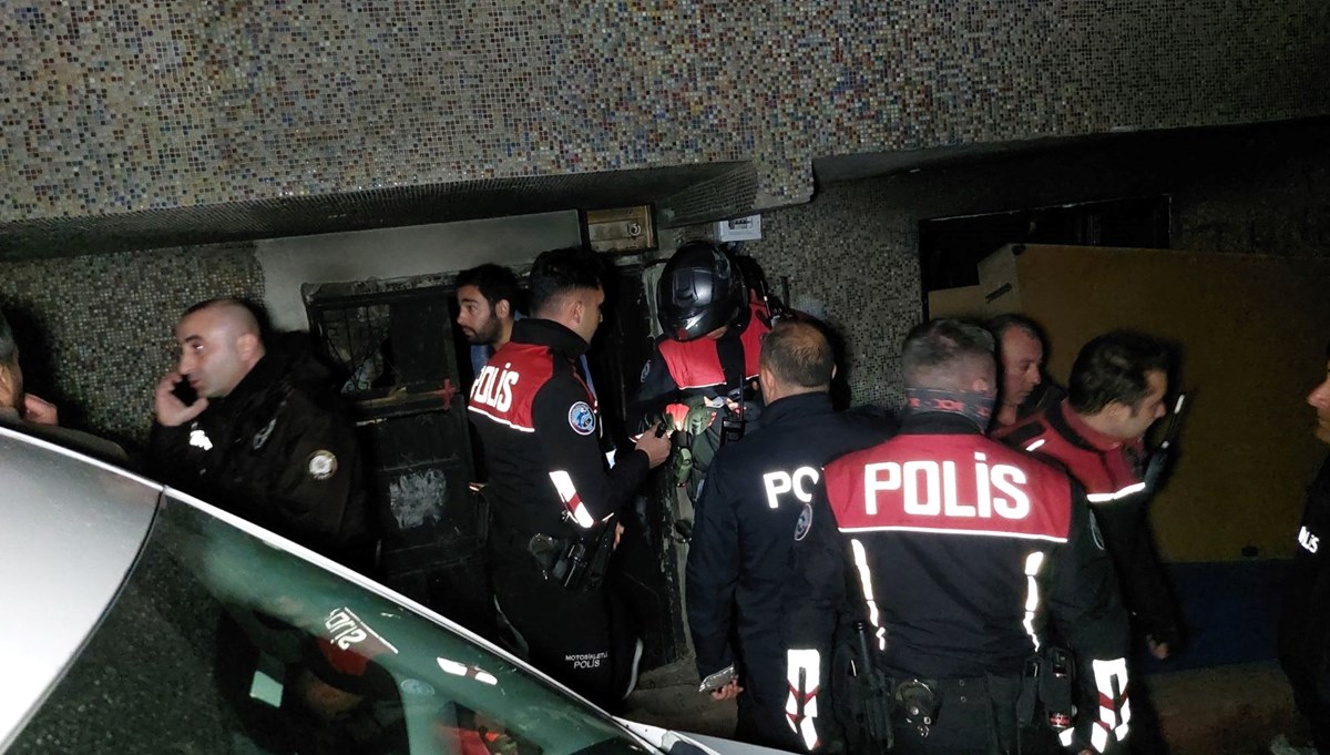 Samsun'da pompalı tüfekle saldırıya uğrayan 3 genç yaralandı Samsun'da pompalı tüfekle saldırıya uğrayan 3 genç yaralandı