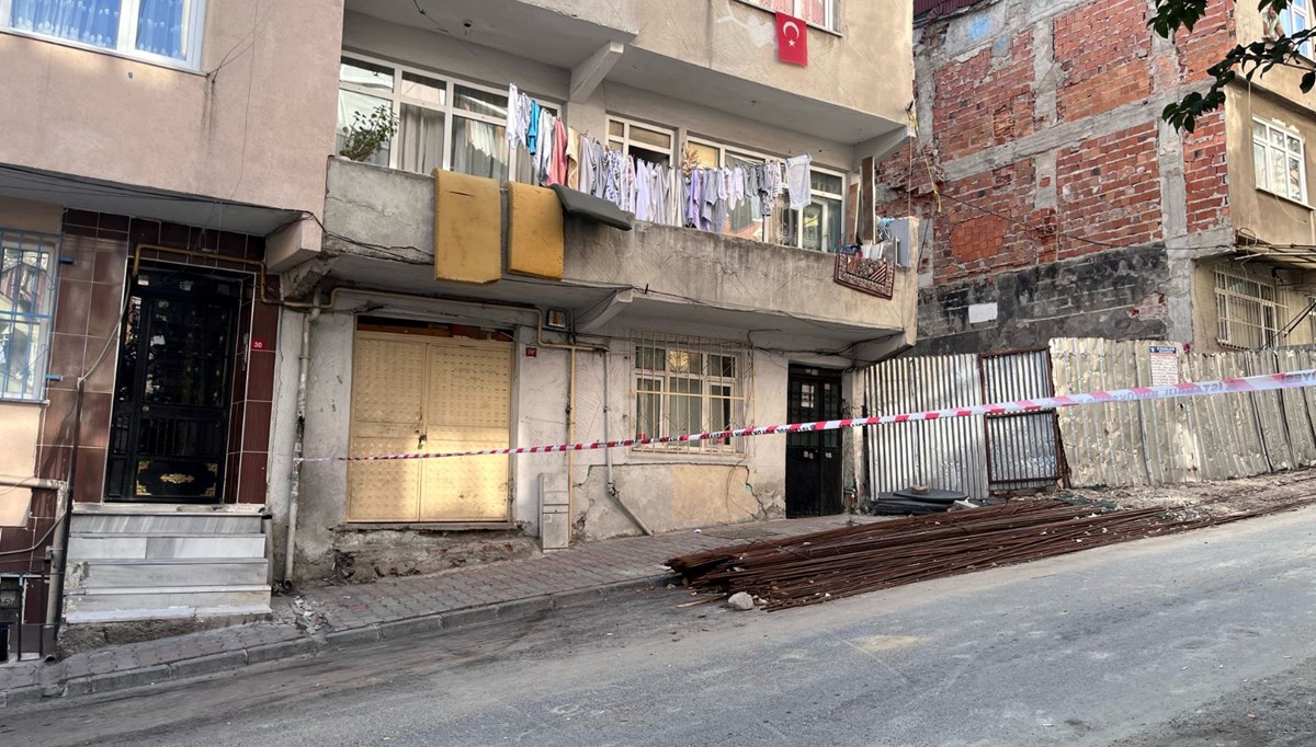 Esenler'de 5 katlı binanın zemini kaydı Esenler'de 5 katlı binanın zemini kaydı
