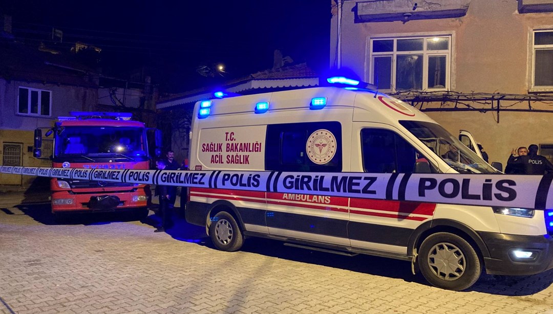 Yaşlı adam evinde yanmış halde bulundu