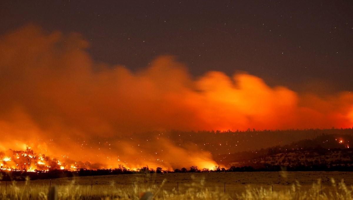 California tarihinin en büyük 4. orman yangını: 400 bin dönümden fazla alan kül oldu California tarihinin en büyük 4. orman yangını: 400 bin dönümden fazla alan kül oldu