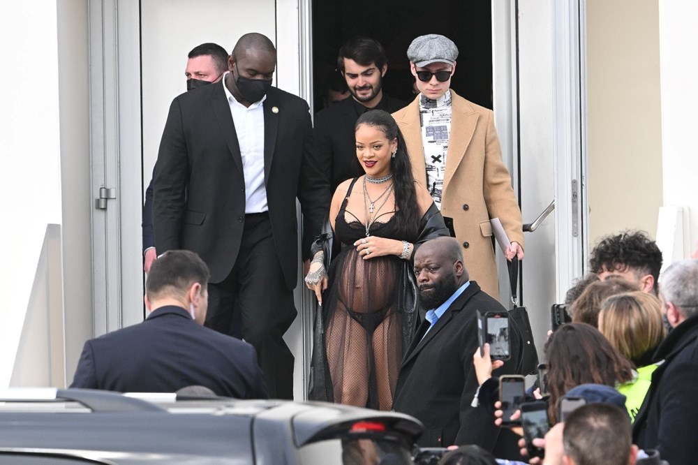 Rihanna'nın cesur hamile stili - 1