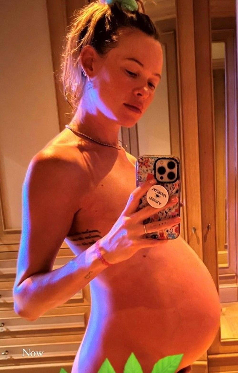 Behati Prinsloo üçüncü çocuk için gün sayıyor - 2