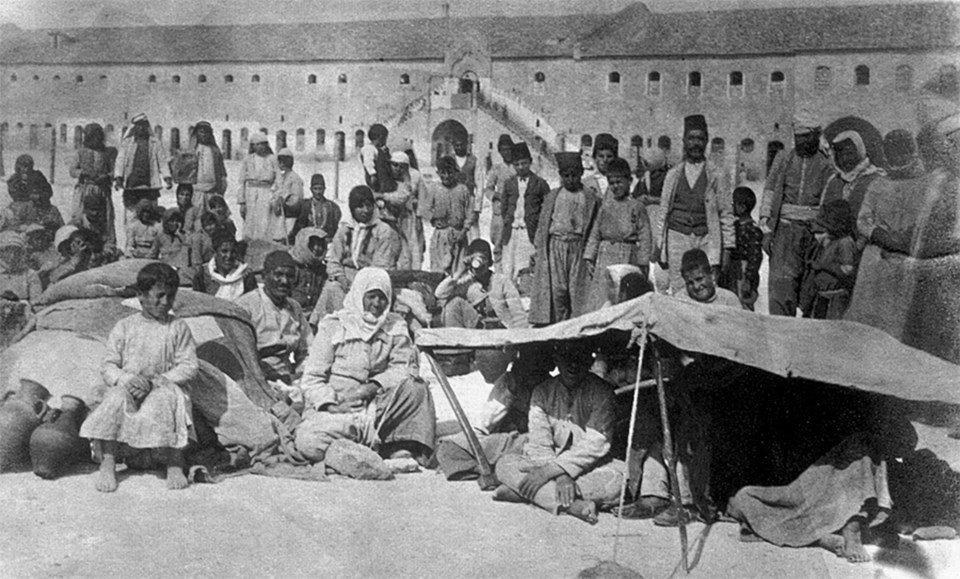 Halep'te Ermeni göçmenler 1918'de bile zor şartlar altında yaşıyordu. 