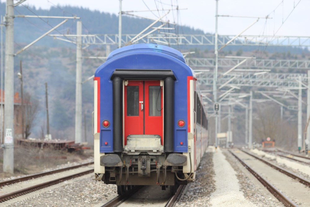 Bu şehirden tren geçiyor ama kimse bilmiyor - 9