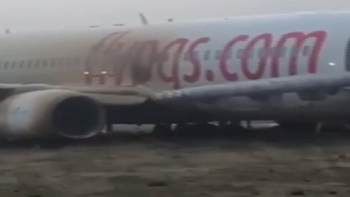 Sabiha Gokcen Havalimani Nda Pistten Cikan Ucak Boyle Tahliye Edildi Ntv