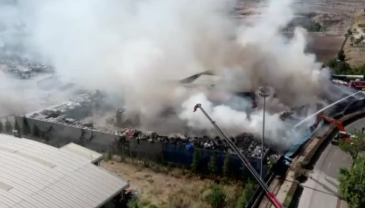 Sincan'da atık depolama tesisinde yangın