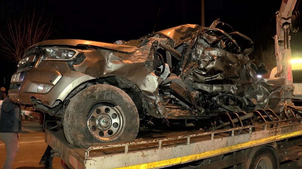 Bursa'da 4 kişinin öldüğü TIR faciasındaki şoför: Çarpmaya engel olamadım - 4
