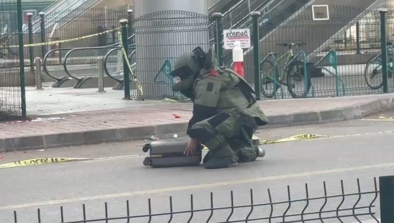 Tren istasyonunda sahipsiz çanta paniği