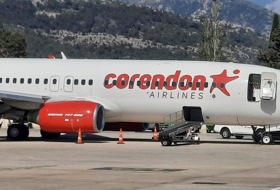 Et fly med flatt frontdekk landet på flykroppen i Antalya - 1