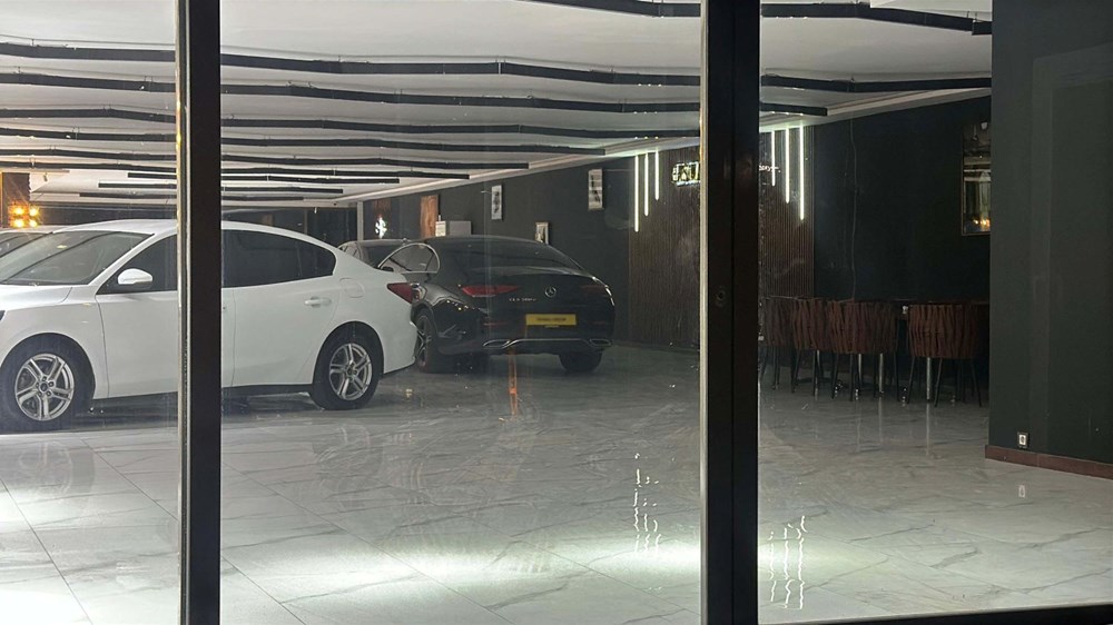 İzmir'de iki grup arasında kavga: Bir polis memuru öldürüldü - 4