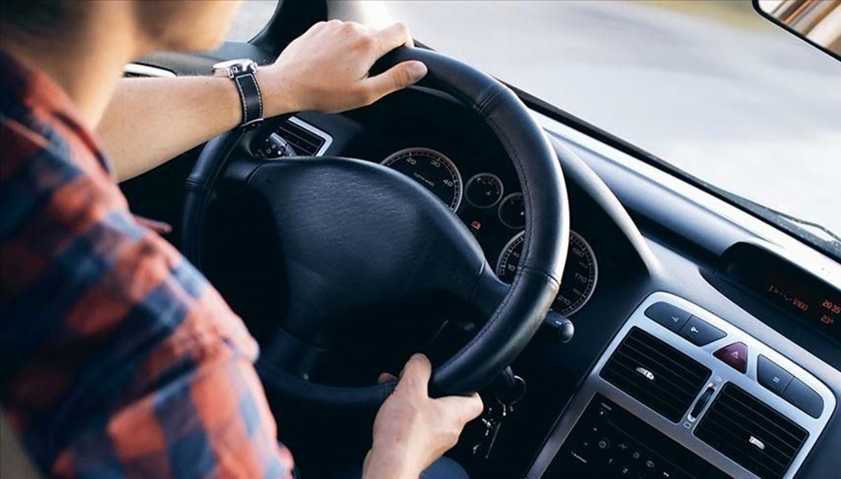 Yol hipnozu nedir, nasıl önlenir? Araç kullanırken yol hipnozuna dikkat edin Yol hipnozu nedir, nasıl önlenir? Araç kullanırken yol hipnozuna dikkat edin