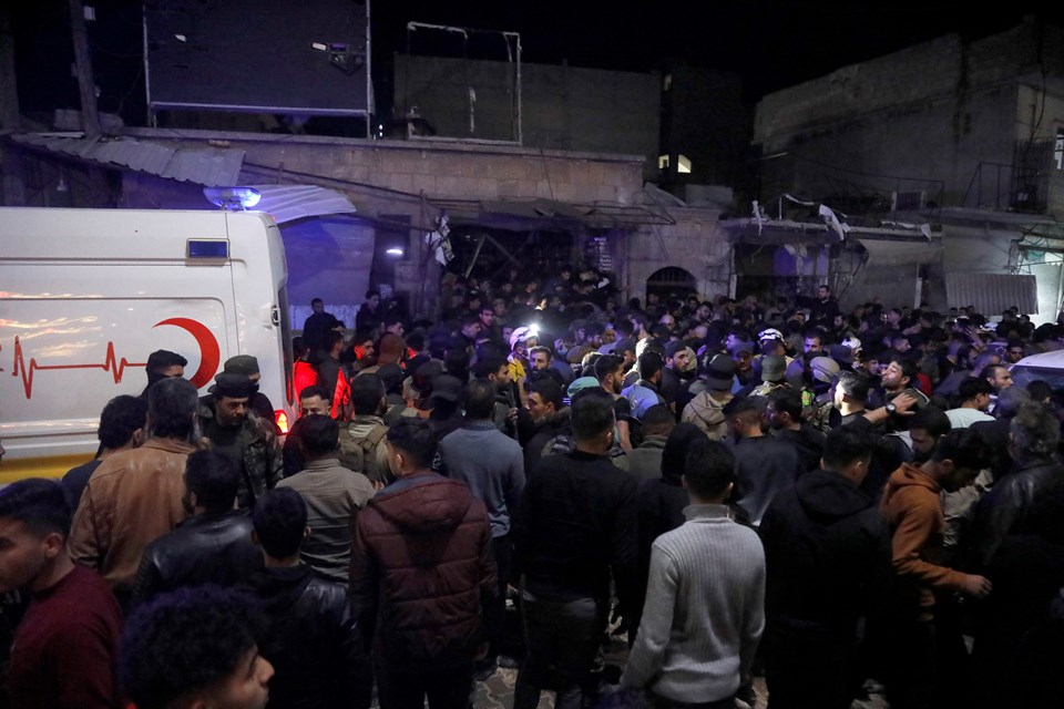 Suriye'nin Azez ilçesinde bombalı terör saldırısı: 8 ölü, 30 yaralı - 1