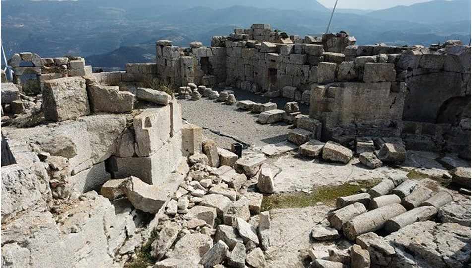 Depremzede Simon'un 6'ncı yüzyılda yaptığı manastır depremi hasarsız atlattı