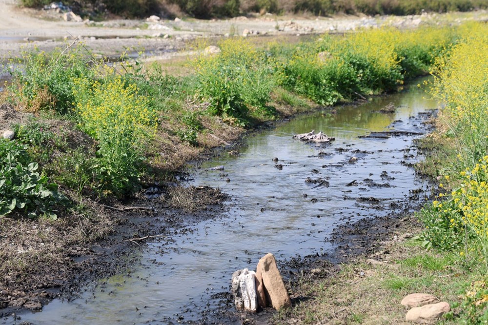 Siyah akan dere dehşet saçtı: Mahalle ayakta! 77 zFB8ZnCH8UiekA EuHoeKw