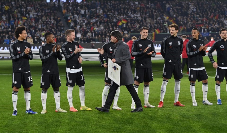 Almanya Futbol Federasyonu eski teknik direktör Löw'e veda etti - 2