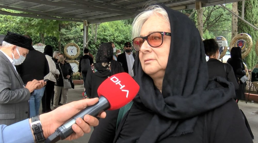 Sanatçı Yıldız Ayhan son yolculuğuna uğurlandı - 4