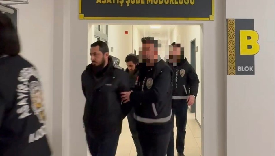 Sopayla darbettikleri şahsın telefonunu çaldılar: 3 kişi tutuklandı