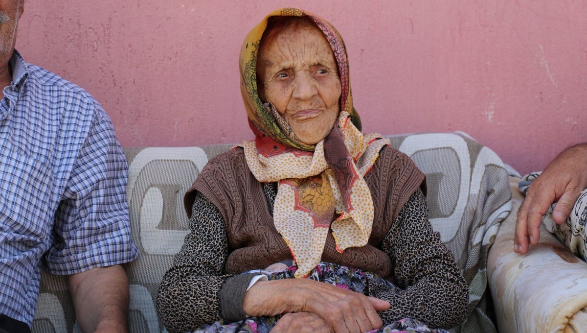 107 yaşındaki Hatice ninenin uzun yaşam formülü: Ne kalp, ne mide; hiçbir hastalığı yok