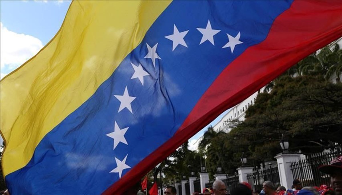 Brezilya ve Fransa liderlerinden Venezuela'ya 