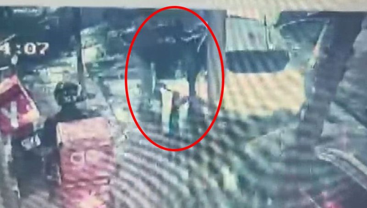 Yolu kapanlara tepki gösterdi: Bıçaklanarak öldürüdlü Yolu kapanlara tepki gösterdi: Bıçaklanarak öldürüdlü