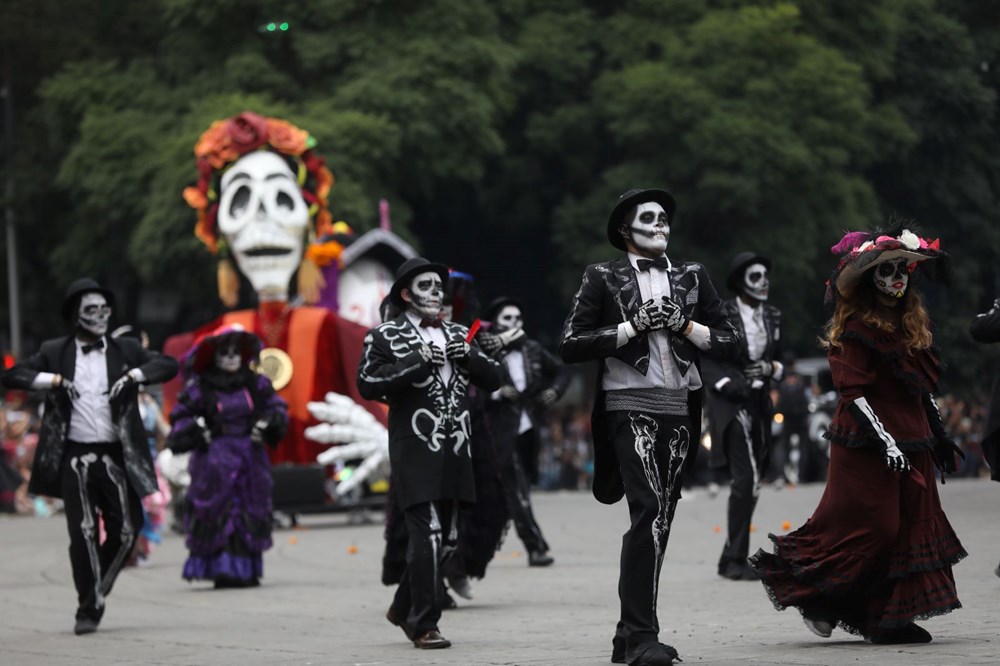 Meksika’da Ölüler Günü: Geçit törenine 1 milyondan fazla kişi katıldı - 10