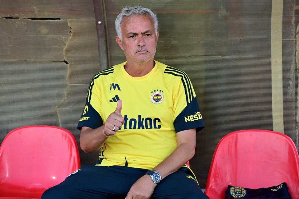 Henüz lig başlamadan "3 puan farkla" şampiyonluk kehaneti: Galatasaray ve Fenerbahçe yine karşı karşıya - 3