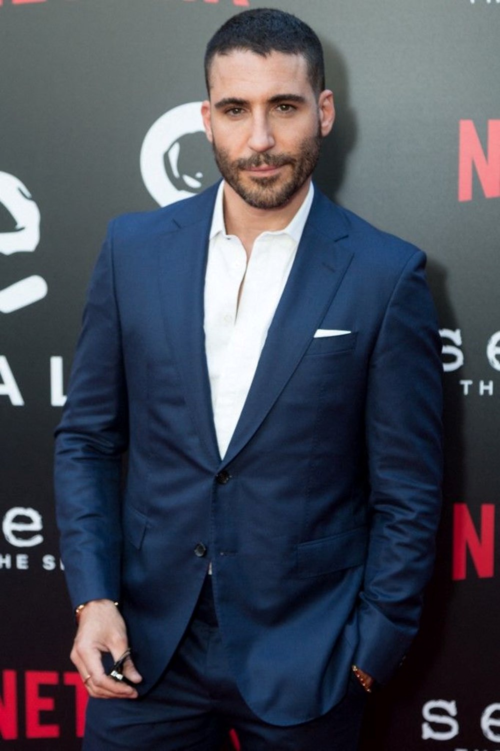 Kaan Yıldırım'dan ayrılan Hande Erçel'e Miguel Angel Silvestre'den yakın takip - 2