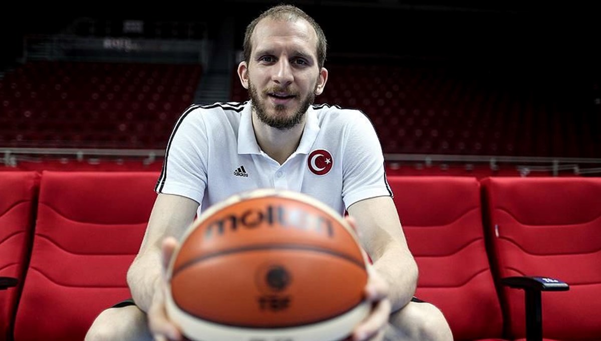 Milli basketbolcu Sinan Güler'den veda