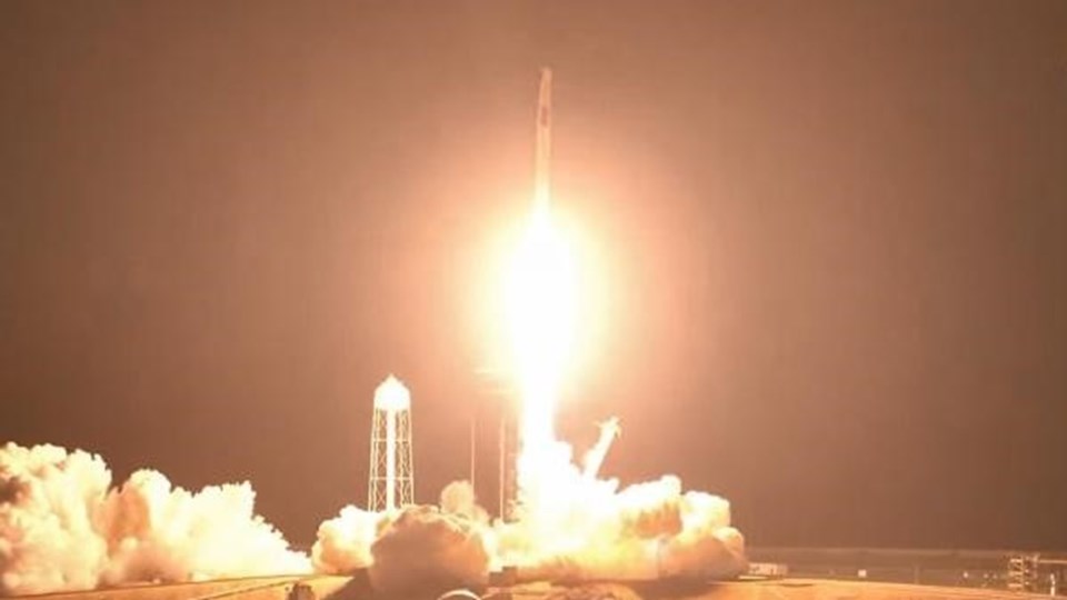 NASA ve SpaceX’in 4 astronotu Crew-1 görevini bitirdi: Dünya'ya döndüler - 1
