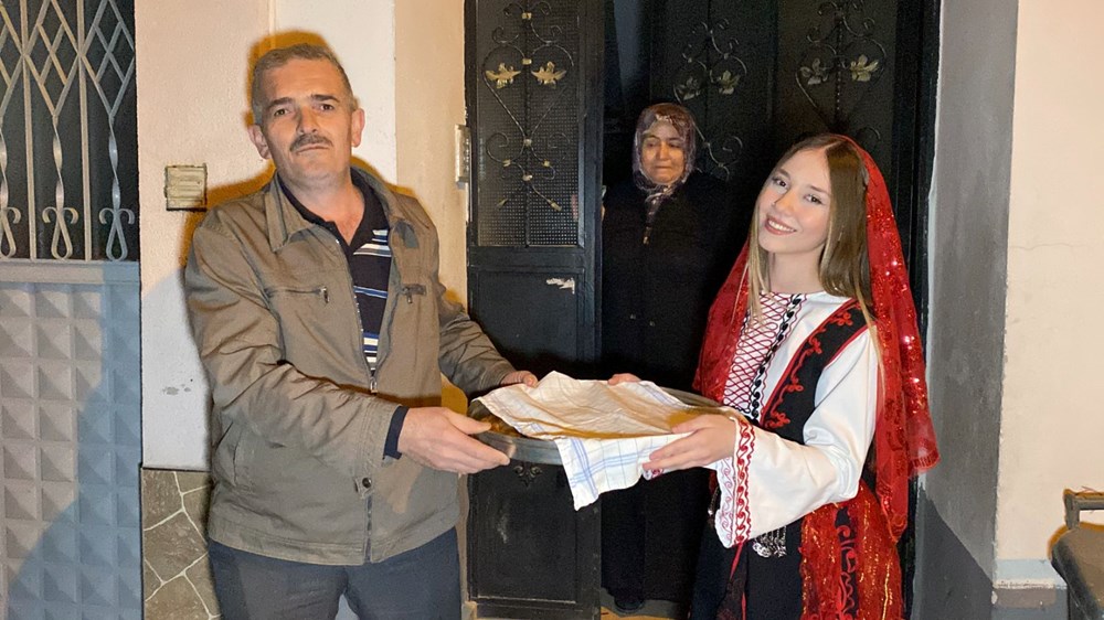 Rumeli'nin Sesiyle Sahur Vakti: Sokaklarda Uyanan Ezgiler 76 zQe2dIS rkS zpE6DghDyQ