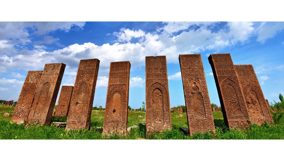 Türklerin Anadolu'ya giriş kapısı 'Ahlat' ziyaretçilerini bekliyor